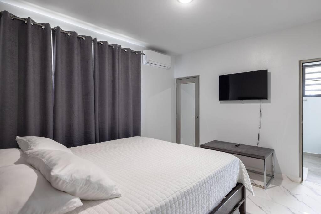 Ramey Cir D, Near Airport, Beaches W/King Bed. Aguadilla Extérieur photo