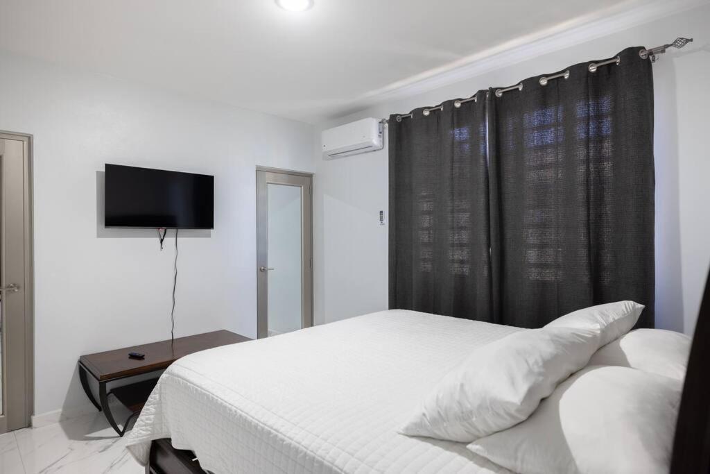 Ramey Cir D, Near Airport, Beaches W/King Bed. Aguadilla Extérieur photo